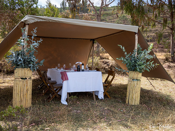 Picnic table at Lake Piuray